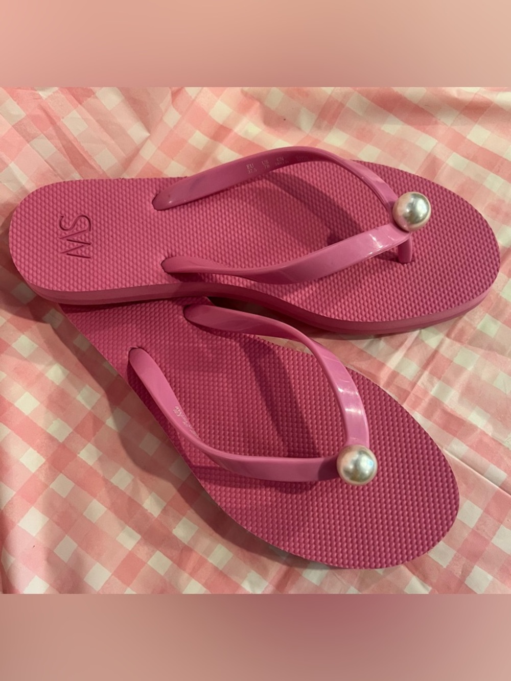 Stuart Weitzman Pink Pearl Thong Sandals | Jelly Flip Flops | Size 7 | EUC - Picture 2 of 9